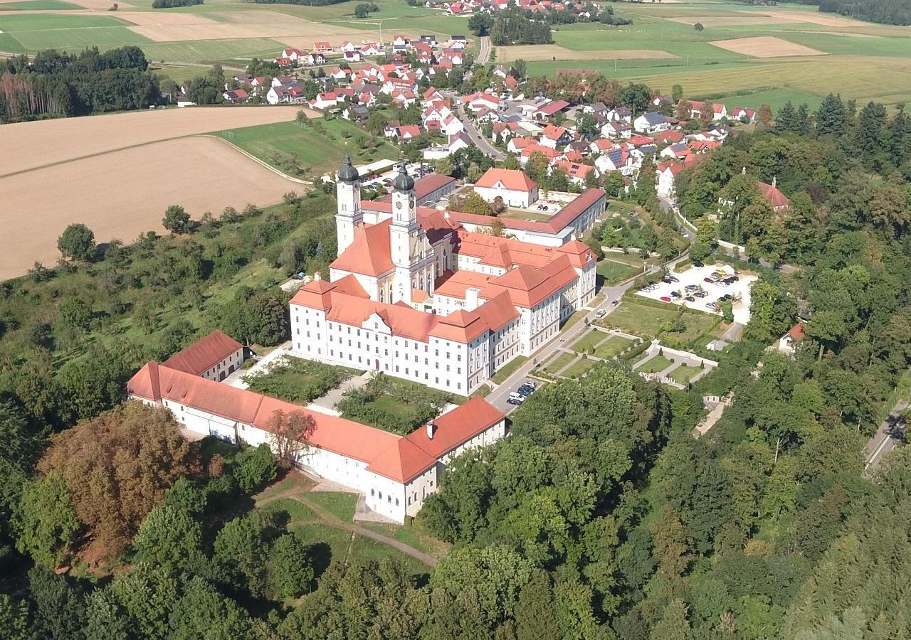 Klostergasthof Roggenburg מראה חיצוני תמונה